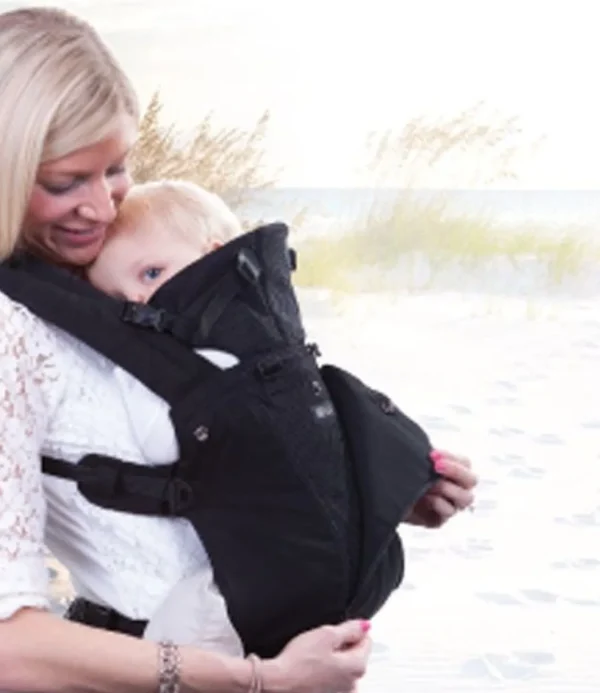 LILLEbaby LÍLLÉbaby COMPLETE™ All Seasons Carrier - Black