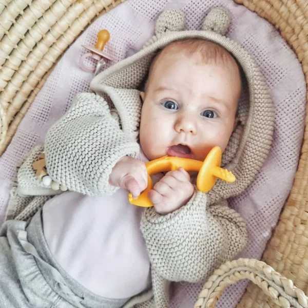 Mombella Dancing Elephant Teether - Blue