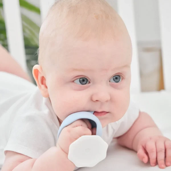 Mombella Mushroom Soothing Teether - Blue