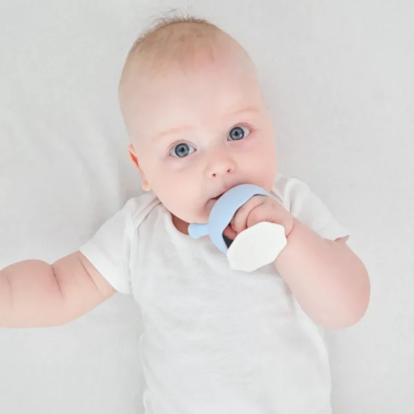 Mombella Mushroom Teether - Chimney Red