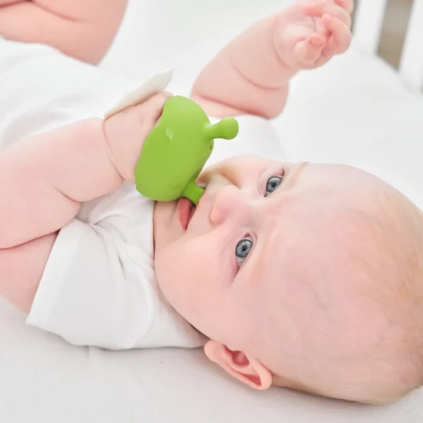 Mombella Mushroom Teether - Chimney Red