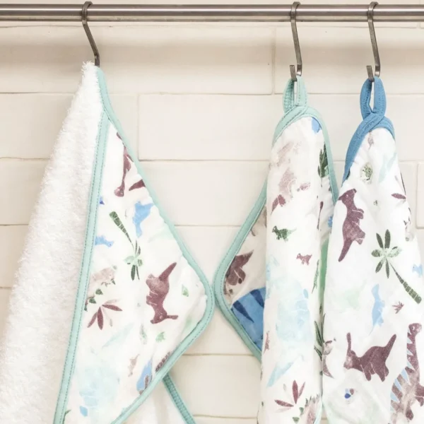 Little Linen Weegoamigo Hooded Towel + Washers Daryl Dino